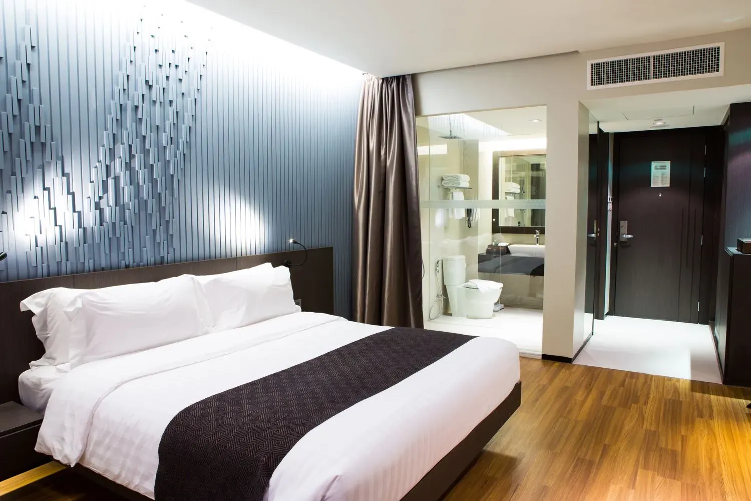 Hotel Laundry Service Near Me | Motels, Inns, B&Bs, and more!